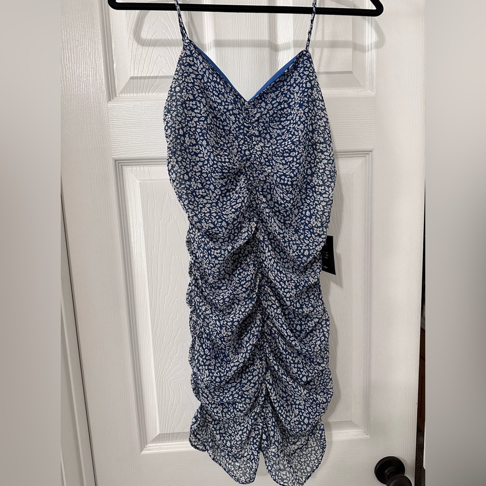 NWT LuLu’s Floral Print Bodycon Ruched Mini Dress.